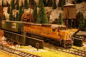 picture of model railroad train on tracks