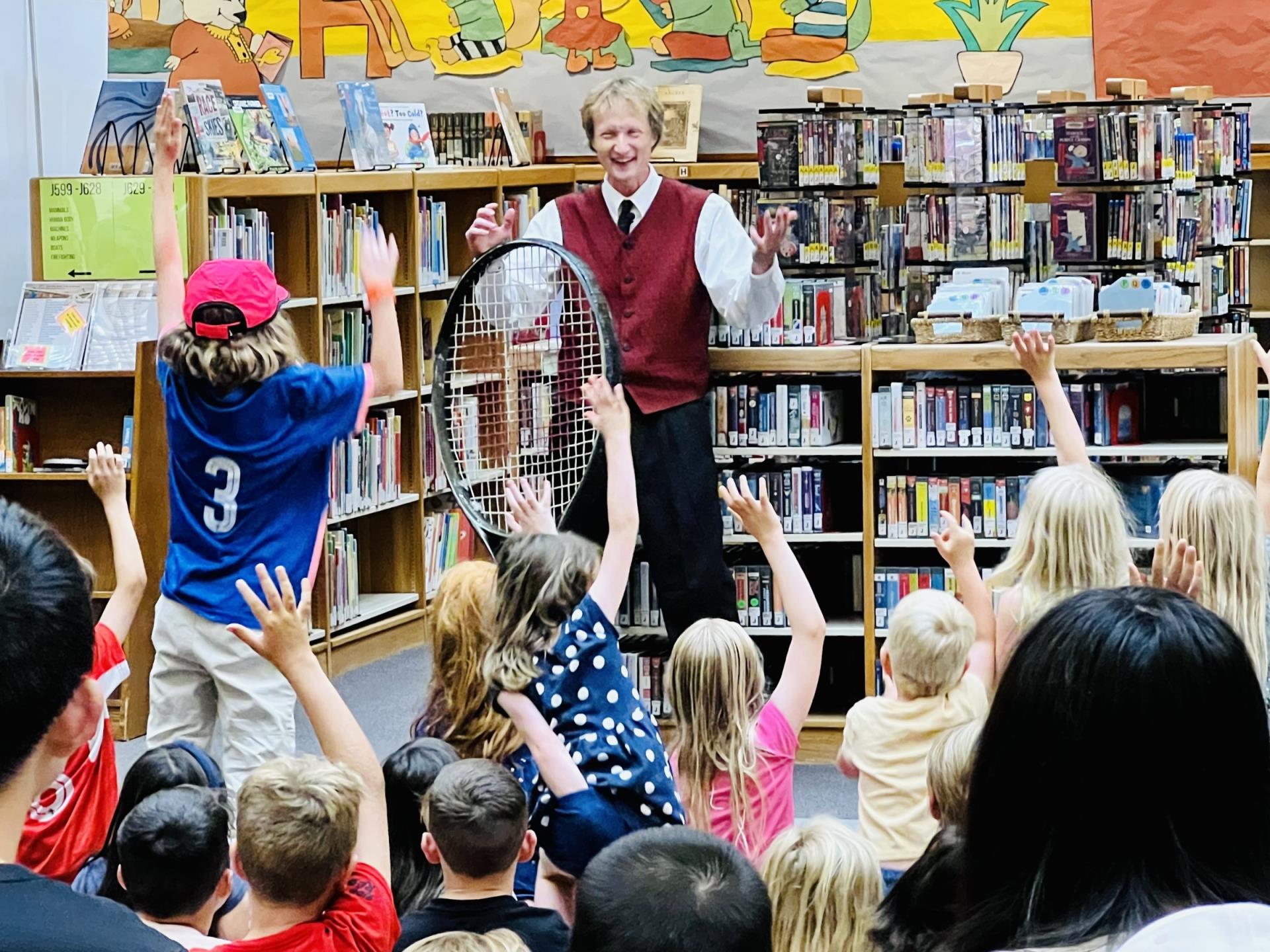 Juggler David Cousin